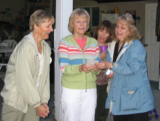 Petrina Gregson, Anne (Menzies) Ross, Linda (Ashby) Grywacheski, Laurie (Bell) Scott :: Click image to download full-sized image