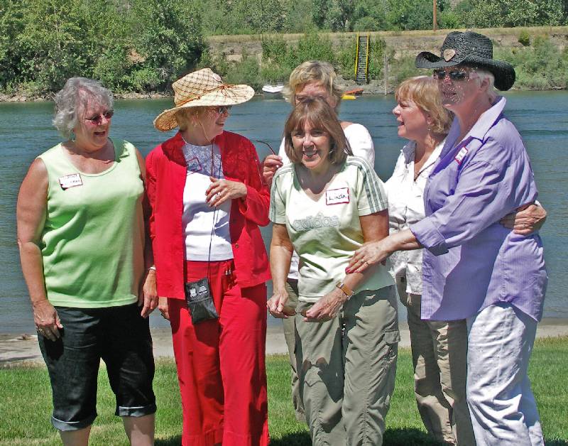 Alanna Westerman, Trudy (Boultbee) Nagurski, Maureen Morrison, Linda (Ashbee) Grywacheski, Trudy (Nichol) Montgomery, Sheila (Hughes) Webster :: Click image to download full-sized image