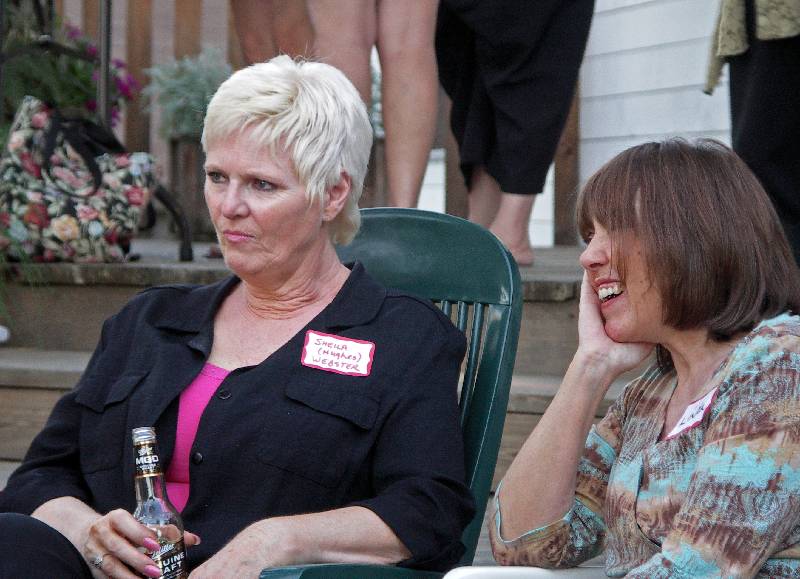 Sheila (Hughes) Webster, Linda (Ashbee) Grywacheski :: Click image to download full-sized image