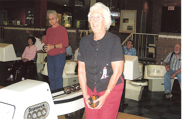 Bowling - September 23, 2006 - Geraldine Armstrong, Margaret Povoas