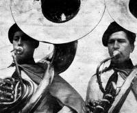 Les Davoren and Ralph Collins playing in Glasgow